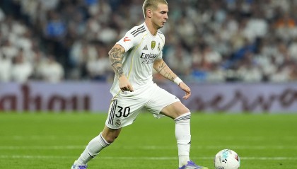 阿斯：马斯坦托诺用表现征服了皇马球迷，阿隆索考虑本轮让他首发